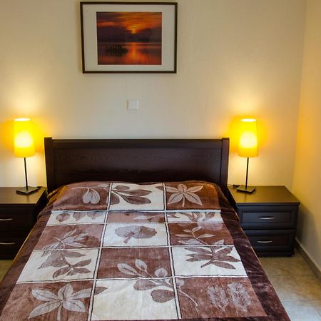 Sunset Studios Toroni Luaran gambar