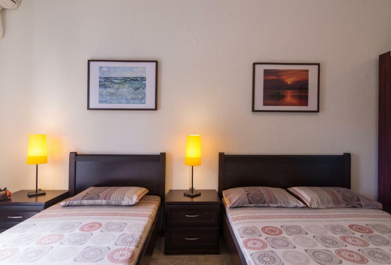 Sunset Studios Toroni Luaran gambar