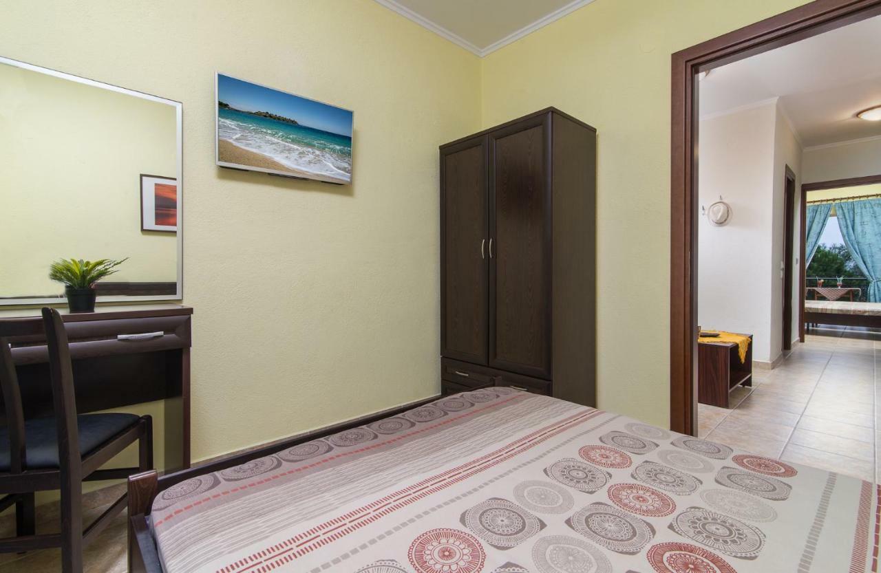 Sunset Studios Toroni Luaran gambar