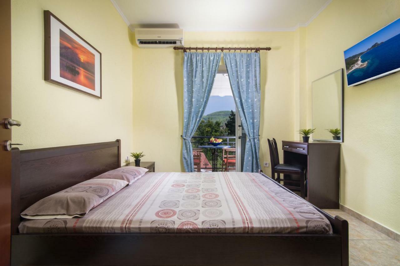 Sunset Studios Toroni Luaran gambar